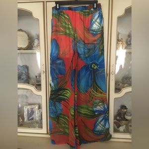 Moon tropical wide leg pants/built in shorts size M